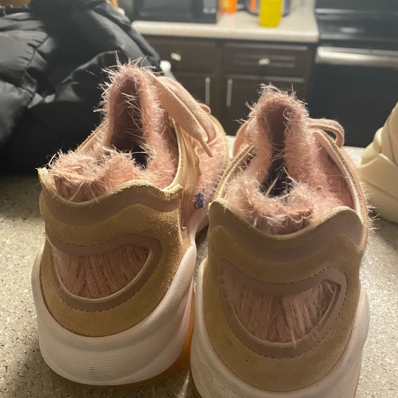 COPY - Used authentic Chanel sneakers - Picture 4 of 5